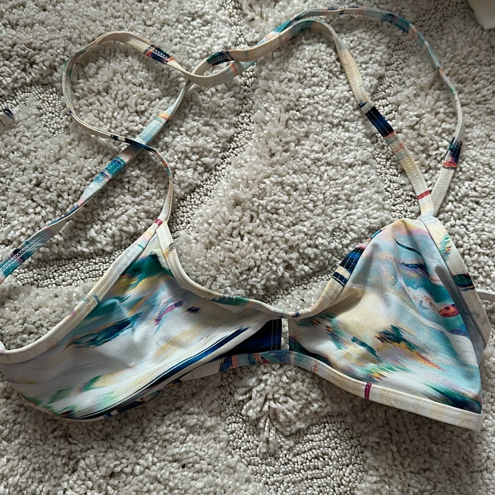Jolyn top; size L